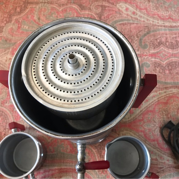 Vintage Bakelite Art Deco coffee percolator with cream and sugar. - Picture 4 of 5